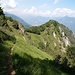 Weiterweg nach Nordosten. Der Weg im Hintergrund führt nur zu einem netten Aussichtspunkt, dort geht es nicht weiter.