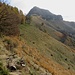 Le pendici del Piancabella con vista sul Sasso Gordona.