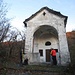 Sosta ad una cappella sul percorso per alleggerirci un po’, anche se tra poco inizierà a soffiare un vento bello fresco, anzi bello freddo!