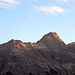 Mond über der Urbeleskarspitze