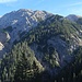 Blick auf die andere Talseite beim Aufstieg durch das Neualmbachtal