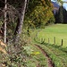 entlang der Wiese vom Garzahnhof
