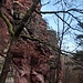 Die langgestreckte, mehrgipfelige Formation oberhalb von Rumbach ist immerhin nochmal bis zu 24 Meter hoch. Ein eindrucksvolles Felsenriff nochmal, zum Abschluss dieser beiden Touren. 