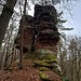 Auf diesem nun weiter nach Westen, zum Kaminfels. Kommt man, wie ich, von Osten, geht man direkt auf den Ostkamin zu.