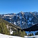 schöne Aussicht über die Alp Bargälla hinüber zum Schönberg