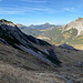 Tälihöhi - Blick vom Pass nach Malbun. Der Abstieg dorthin folgt allerdings später, erst gibt's einen Abstecher zum Nospitz (links).