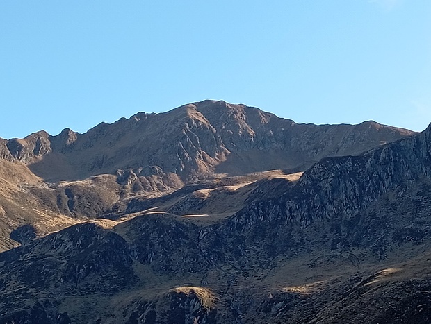 Alpenspitze herangezoomt