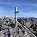 ... zu Gipfelkreuz, -buchbehälter und - steinmann zurückgelegt