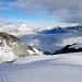 Überm Sarnersee hat's mal wieder Nebel, wie fast immer seit Oktober. Ein dunkles Jahr geht langsam zuende...