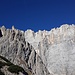 Links im Bild der instabile Turm, dahinter (mal wieder) die Marmolada.