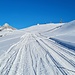 <b>Proseguo sulla pista ancora per una decina di minuti, prima di arrivare alla meta odierna: Tanatzhöhe (2143 m), il centro degli impianti di risalita di Splügen. </b>