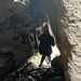 Die Höhle im unteren Teil des Westgrats (Südwest-Einstieg)