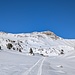 In der Höhe ist der Schnee sehr stark vom Wind bearbeitet worden.