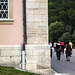 Die Hochwassermarken an der Klostermauer von Weltenburg