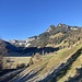 später der Anstieg an der Sonne - mit Ausblick zu bekannten Gipfeln