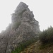P.2094 - von dieser Seite sicherlich ersteiglich (ca II-III(?)). <br />Wer weiss, vielleicht ein anderes Mal