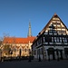 Kurzer Abstecher in die historische Dettinger Altstadt. Die Stiftskirche wurde zwischen 1483 und 1500 im Auftrag von Graf (bzw. später Herzog) Eberhard im Bart erbaut, das "Schlössle" daneben, das heute das Rathaus beherbergt, zwischen 1502 und 1504.