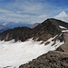 Blick auf die Hintere Schranspitze mit ihrem Nordgrat, über den ich abgestiegen bin. Als Seilschaft könnte alternativ (und viel einfacher) über den Schranferner links unten im Bild abgestiegen werden. Dies auch der Normalweg (zumindest von der Marteller Seite) zu den Veneziaspitzen.