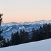Das Abendrot in den Bündner Bergen kündigt einen schönen Neujahrstag an