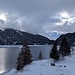 Start kurz vor 10 Uhr morgens am Lai da Marmorera bei einer Temperatur von -6°C. In der Nacht hat es wenige cm Neuschnee gegeben, und es es war noch mehrheitlich bewölkt.