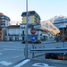 Villadossola seguire la via San Maurizio  dopo 50 m piccolo posteggio (4/5 posti)- NON SALIRE OLTRE-oppure cercare parcheggi all'Unes sempre alla rotonda.