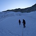 Eine recht breite Firnrampe führt im Bogen zum Südgipfel des Mont Blanc de Cheilon empor