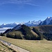... ergibt sich ein fantasticher Ausblick zum (sich allmählich auflösenden) Nebelmeer über Thuner- und Brienzersee sowie zu EMJ