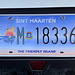 Sint Maarten - "The friendly island". Das Land befindet sich im Süden der Insel St. Martin, ist Teil des Königreichs der Niederlande, besitzt jedoch innere Autonomie, mit eigener Regierung, Währung, ... und auch eigenem Kfz-Kennzeichen.