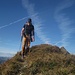 Der Wanderkollege, den ich vorhin am Grat sah, ist nun auch hier. Wir unterhalten uns eine gute Weile