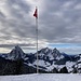 das bestbekannte Trio - mit Hüttenfahne