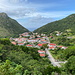Bei The Bottom - Blick über einen Teil des Hauptortes von Saba.
