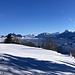 über eine Hochfläche Richtung Etschenried - mit einigen bekannten Gipfeln vor uns