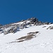 Anstieg mit Skier Richtung Gipfel