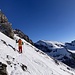 steil, aber auch hier griffiger Schnee. Zurück zum Skidepot