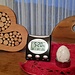 <b>Sveglia alle 5:20, partenza da casa alle 6:10.<br />L'uovo è di Howlite, Ca2B5SiO9(OH)5, un silicato di calcio di colore bianco con venature nere o brune, proveniente dal Canada. </b>
