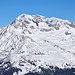 <b>Il Tödi (3612 m) dista circa 13 km. <br />È il punto più elevato del Canton Glarona.</b>
