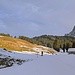 Rückblick auf den sonnenbestrahlten Rückweg
