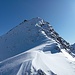 Piz Corviglia ragt nicht weit über dem flachen Grat auf.