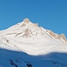 Blick bei Abfahrt auf einer Piste zum Piz dal Büz