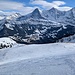 Pente sommitale soufflée - la face N de l'Eiger en face est également bien sèche