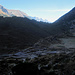 Kurz nach dem Wegweiser von eben und vor dem Seelein bin ich gerade und ab da weglos abgebogen. Vis-a-vis der Ww zur Kreuzspitze und Loreahütte