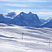 In den Hochalpen tobt der Föhn und wirbelt den Schnee auf