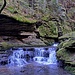 Wasserkaskaden in der Schlucht.