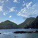 Cove Bay - Blick über die Bucht zum Old Booby Hill.
