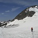Auf dem Schwarzenbergferner queren wir eben hinüber zum Schrankogel Ostgrat