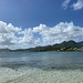 Petite Clef - Blick vom kleinen Eiland nach St. Martin, u. a. zur Orient Bay/Baie Orientale.