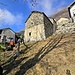 A Sasso Termine prendiamo il sentiero che scende a San Bernardo
