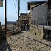 Nelle viuzze di Colloro verso Vogogna