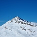Piz Tomül im Zoom, im oberen Teil ziemlich abgeblasen