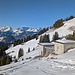 Die zwei kleinen Häuschen der Seilbahn Bergstation in (Eggli)